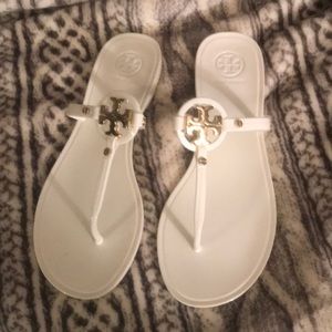 White and gold Tory Burch sandals... BRAND NEW